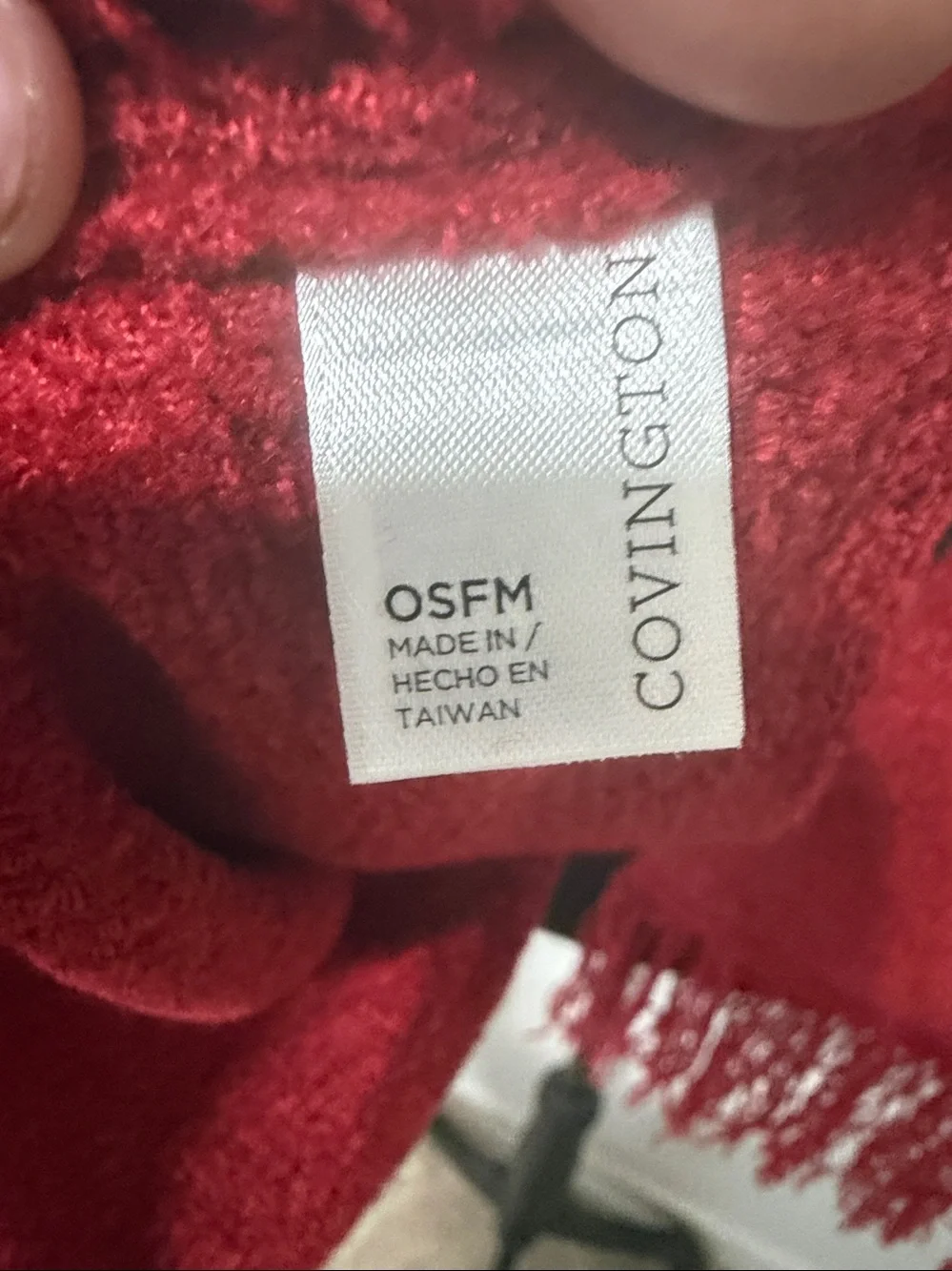NWOT Covington Red Fringe Scarf, beanie and gloves  for Women